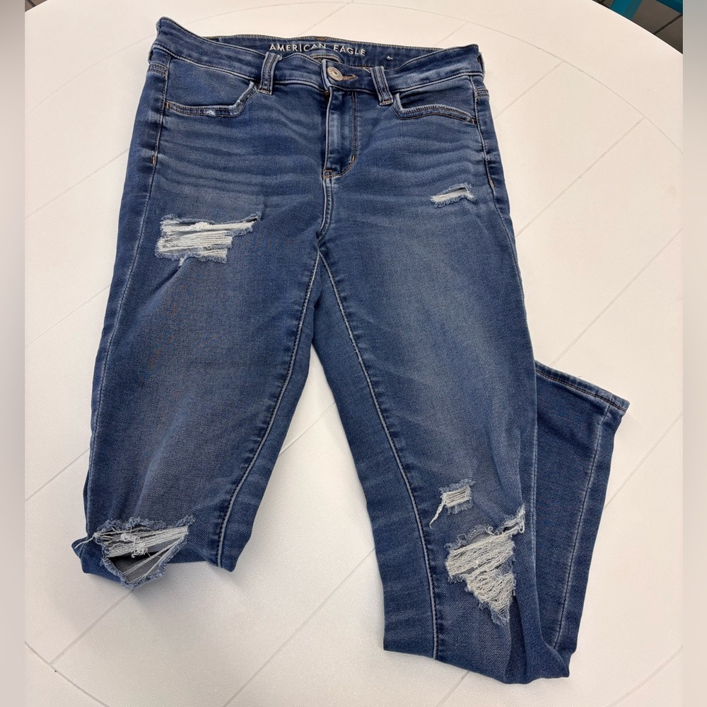 American Eagle Outfitters Women's Blue Distressed Skinny Jeans